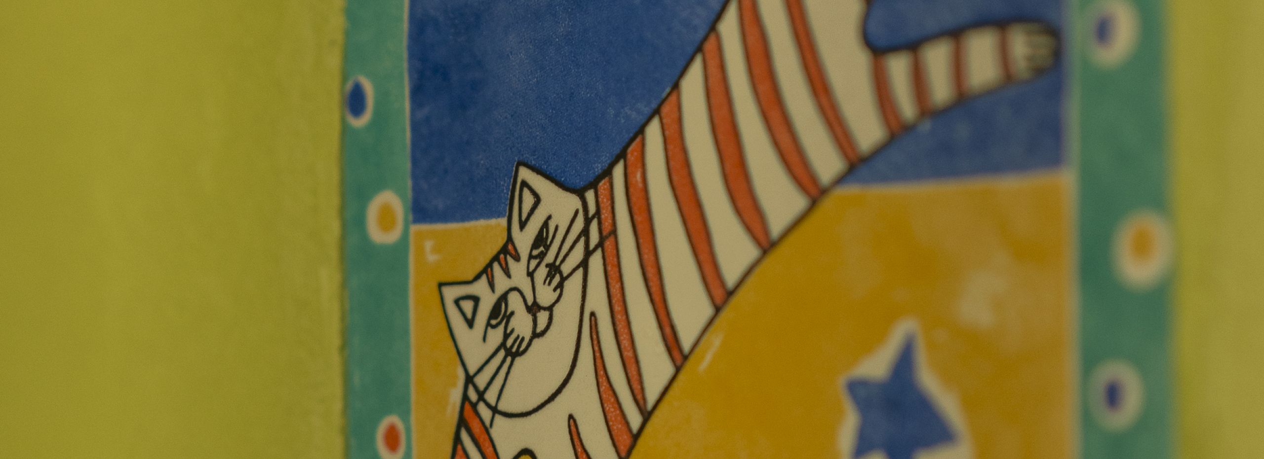 Die Katze hervorgehoben!